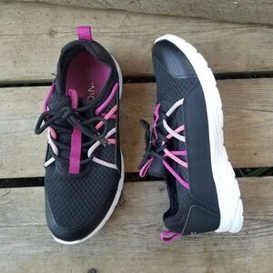 Vionic Orthaheel Zeliya Pink Black Athletic Comfort Sneakers Woman's 8.5 WIDE